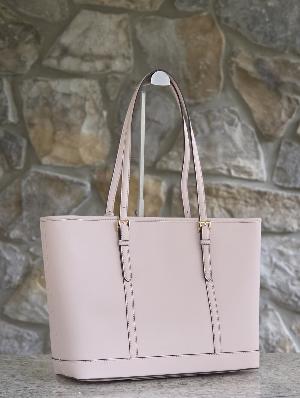 Michael Kors Jet Set Large Pink Tote - Picture 3 of 11